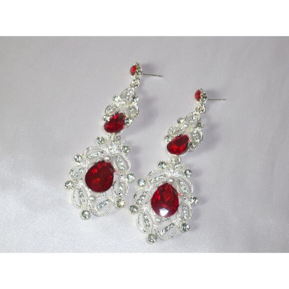Red rhinestone earringsValentine earrings,holiday party long dangle drop earring - Picture 8 of 9